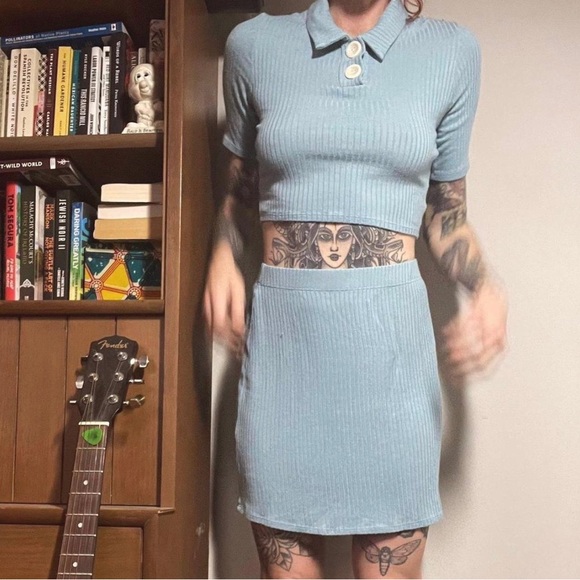 Reformation “Peggy” two piece short sleeve mini knit - Picture 2 of 3